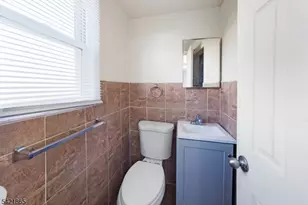 1019 Essex Ave, Linden, NJ 07036 - Photo 25