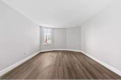 102 Grant St, Passaic, NJ 07055 - Photo 15