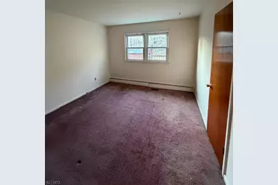 28 Carr St, Pompton Lakes, NJ 07442 - Photo 17