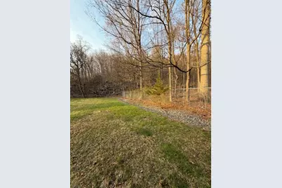 28 Carr St, Pompton Lakes, NJ 07442 - Photo 9