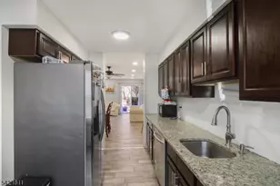 10 Neilson St, New Brunswick, NJ 08901 - Photo 5