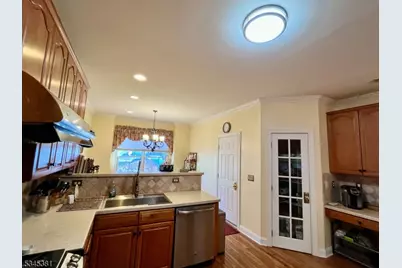 43 Georgetown Ct, Bernards Township, NJ 07920 - Photo 3