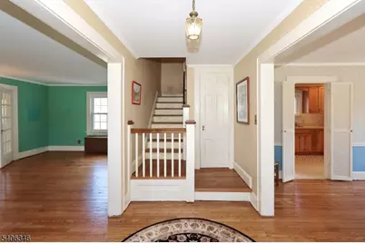 6 Manor Ave, Cranford Township, NJ 07016 - Photo 3