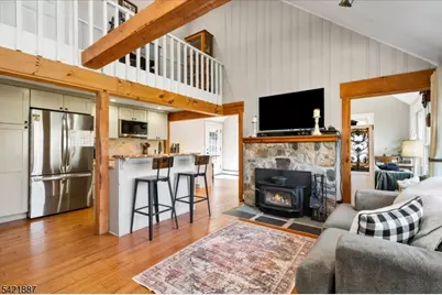 426 E Lake Shore Dr, Vernon, NJ 07422 - Photo 7