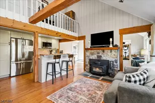 426 E Lakeshore Dr, Vernon, NJ 07422 - Photo 7