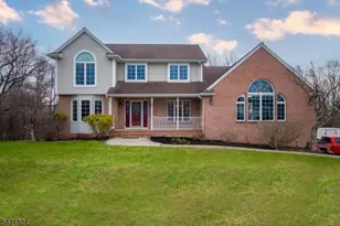 6 Meadow Lake Dr, Hardwick Township, NJ 07825 - Photo 1