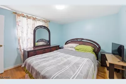 674 Berkeley Ave, City Of Orange Twp., NJ 07050 - Photo 13