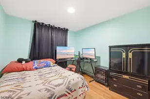 674 Berkeley Ave, City Of Orange Twp., NJ 07050 - Photo 11