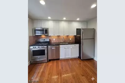 112 Darwin Ave #27, Rutherford, NJ 07070 - Photo 9