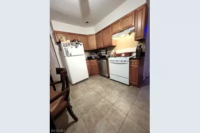 15 E Clay Ave, Roselle Park, NJ 07204 - Photo 11