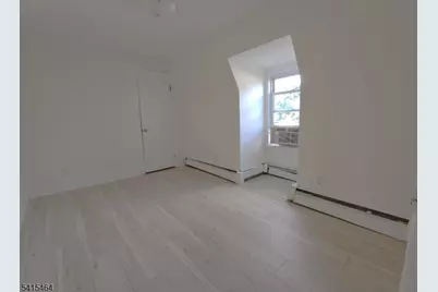 15 E Clay Ave, Roselle Park, NJ 07204 - Photo 5