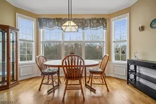 1403 Pointe Gate Dr, Livingston Twp., NJ 07039 - Photo 11