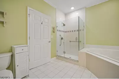 1403 Pointe Gate Dr #1403, Livingston Twp., NJ 07039 - Photo 17