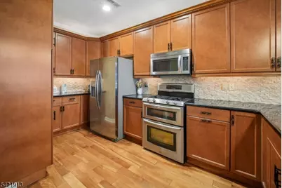 1403 Pointe Gate Dr #1403, Livingston Twp., NJ 07039 - Photo 3