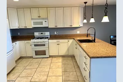 5 Eagles Nest Dr #5, Vernon, NJ 07462 - Photo 3