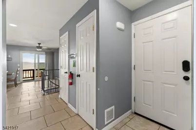5 Eagles Nest Dr #5, Vernon, NJ 07462 - Photo 1