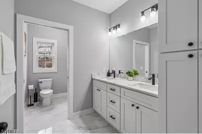 518 Cardinal Ln, Green Brook Township, NJ 08812 - Photo 27