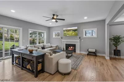 518-520 Cardinal Ln, Green Brook Township, NJ 08812 - Photo 5