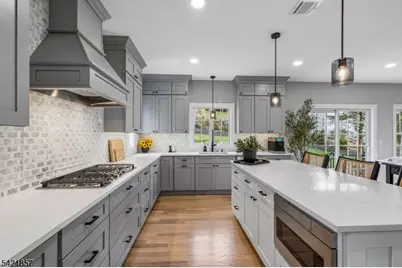 518-520 Cardinal Ln, Green Brook Township, NJ 08812 - Photo 15