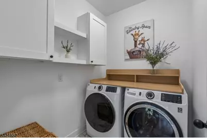 518 Cardinal Ln, Green Brook Township, NJ 08812 - Photo 25