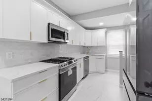 77 Lakeside Ave, Pompton Lakes, NJ 07442 - Photo 9