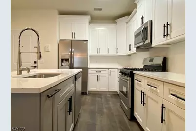 169 Tarrington Rd #305, Hardyston Township, NJ 07419 - Photo 3