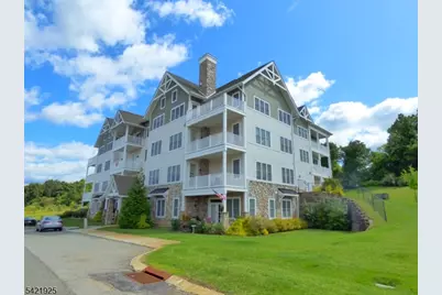 169 Tarrington Rd #305, Hardyston Township, NJ 07419 - Photo 1