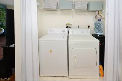 20 Parkside Ct, Wayne, NJ 07470 - Photo 9