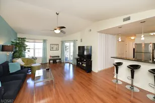 20 Parkside Ct, Wayne, NJ 07470 - Photo 3