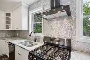 195 Harrison Ave, Montclair, NJ 07042 - Photo 7