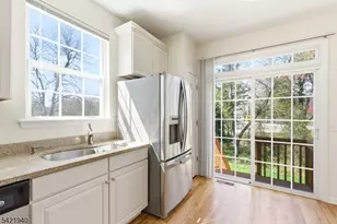 1306 Fir Ct, Franklin Township, NJ 08873 - Photo 11