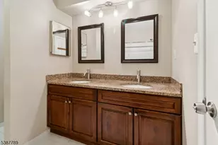 10G Brookline Ct, Montgomery Township, NJ 08540 - Photo 23