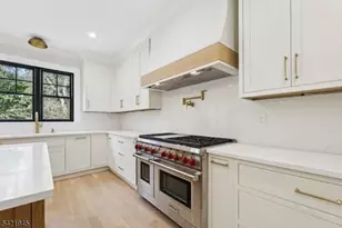 25 Beverly Rd, Madison, NJ 07940 - Photo 13