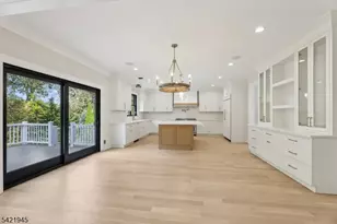 25 Beverly Rd, Madison, NJ 07940 - Photo 9