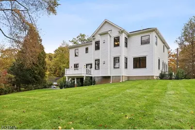 25 Beverly Rd, Madison, NJ 07940 - Photo 3