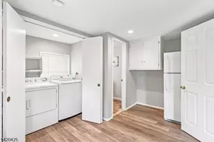 42 Nomahegan Ct, Cranford Township, NJ 07016 - Photo 13
