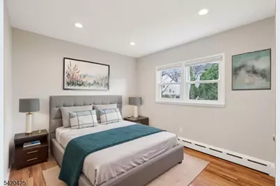 42 Nomahegan Ct, Cranford Township, NJ 07016 - Photo 17