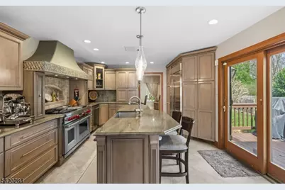 15 Turner Ln, Montville Township, NJ 07082 - Photo 9