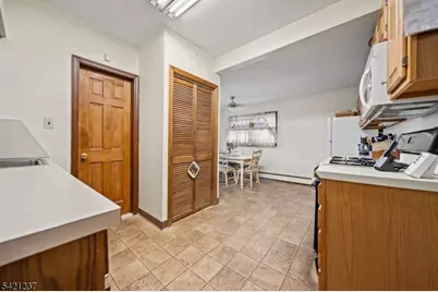 125 Merritt Ave, Bergenfield, NJ 07621 - Photo 9