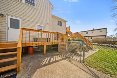 125 Merritt Ave, Bergenfield, NJ 07621 - Photo 31