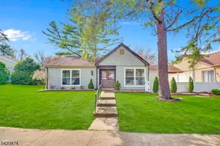 945A Liverpool Cir, Manchester Township, NJ 08759 - Photo 3