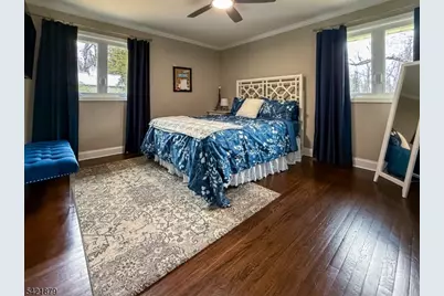 13 Laurel Pl, Chester, NJ 07930 - Photo 23