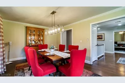 13 Laurel Pl, Chester, NJ 07930 - Photo 9