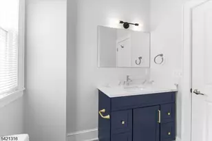 25 Waldo Ave, Bloomfield, NJ 07003 - Photo 21