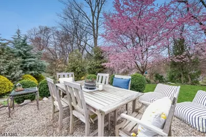 101 Essex Rd, Summit, NJ 07901 - Photo 29