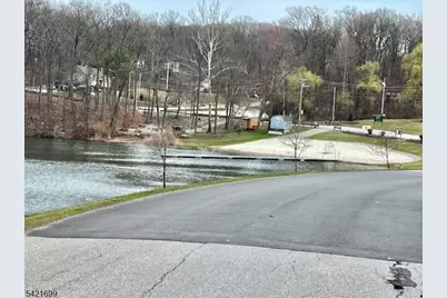 24 Forest Trl, Hardyston Township, NJ 07419 - Photo 13