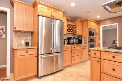 7 Jefferson Pl, Wayne, NJ 07470 - Photo 15