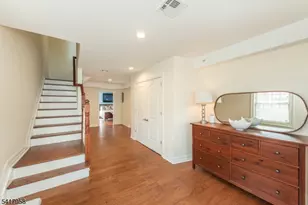 21 Riverbend Ct, New Providence, NJ 07974 - Photo 15