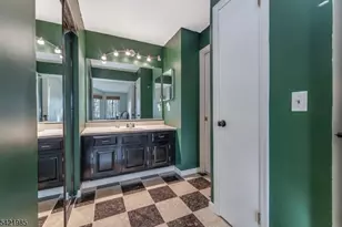 7 Quincy Ct, Bedminster Township, NJ 07921 - Photo 15