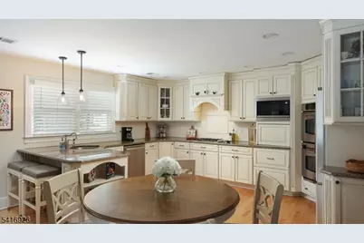 133 Columbia Ave, Cranford Township, NJ 07016 - Photo 13